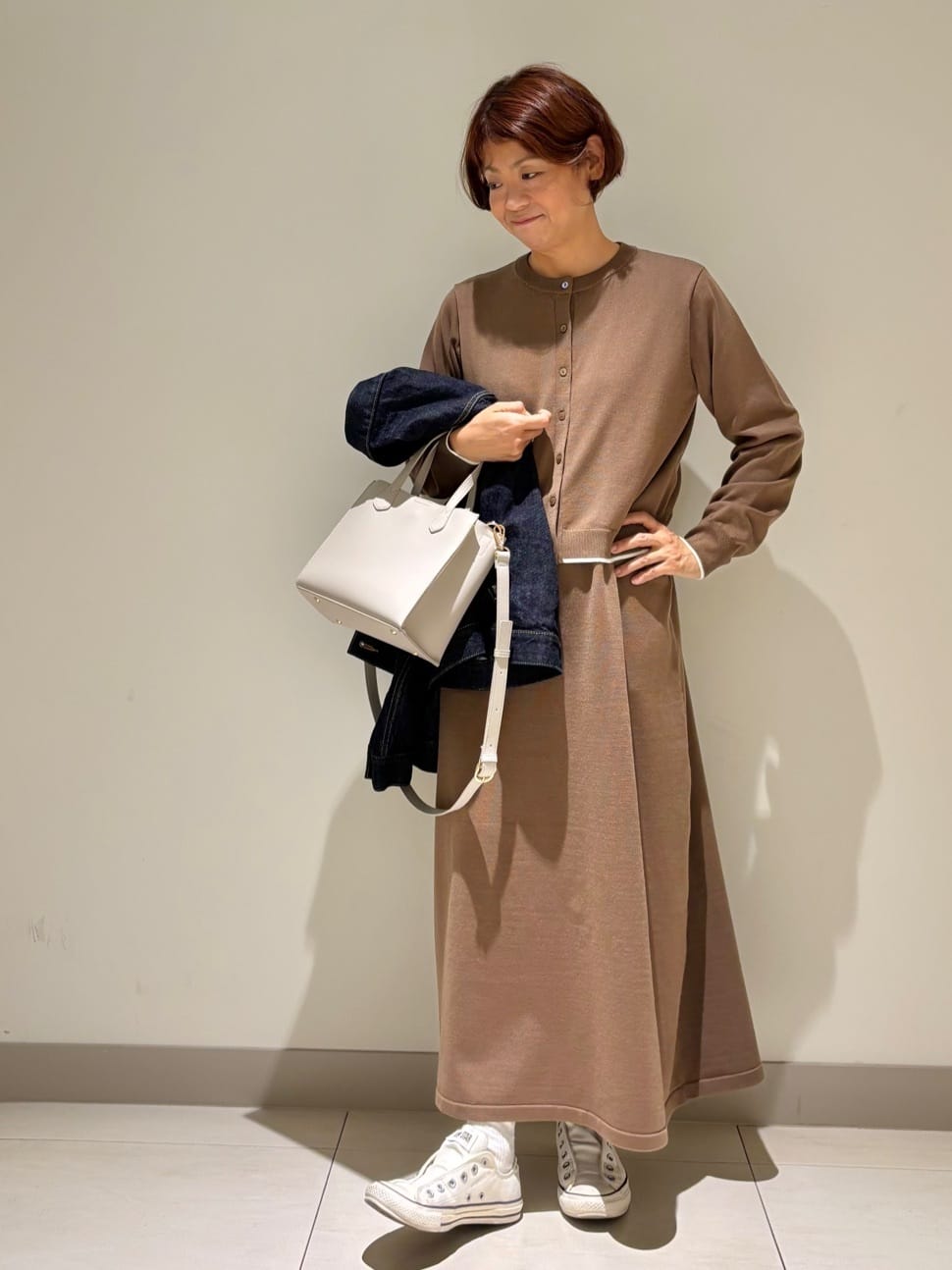 Haruさんの「Dessin｜【2点セット・洗える】ニットカーディガン&times;ノースリーブワンピース」を使ったコーディネート