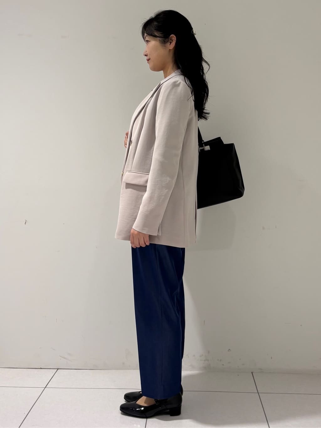 momokoさんの「INDIVI｜【洗える／多機能／SETUP可】着る日傘ダブルジャケット」を使ったコーディネート