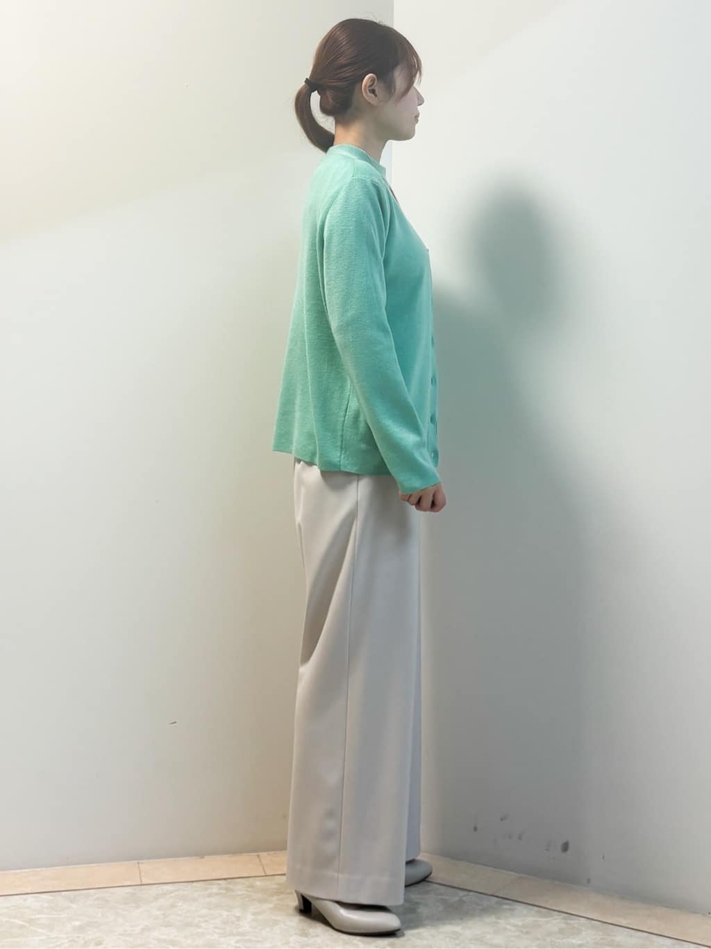 Sawaさんの「Reflect｜【選べる5色／アンサンブル可】Vネックカーディガン」を使ったコーディネート