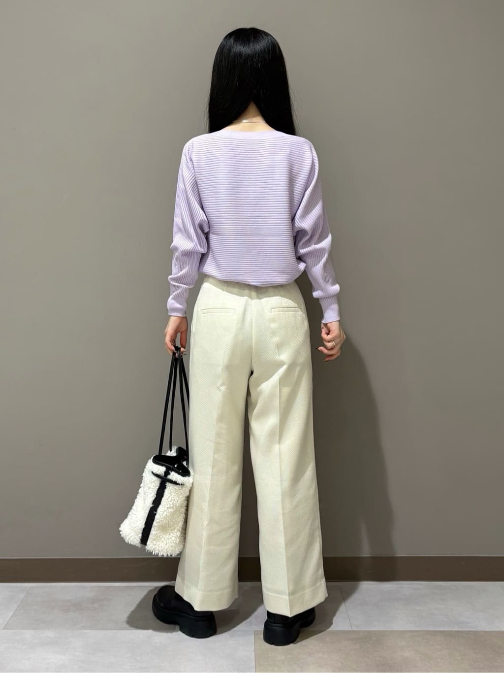 KEIKOさんの「INDIVI｜【軽量／ウール混】ライトフォルム ロングコート」を使ったコーディネート