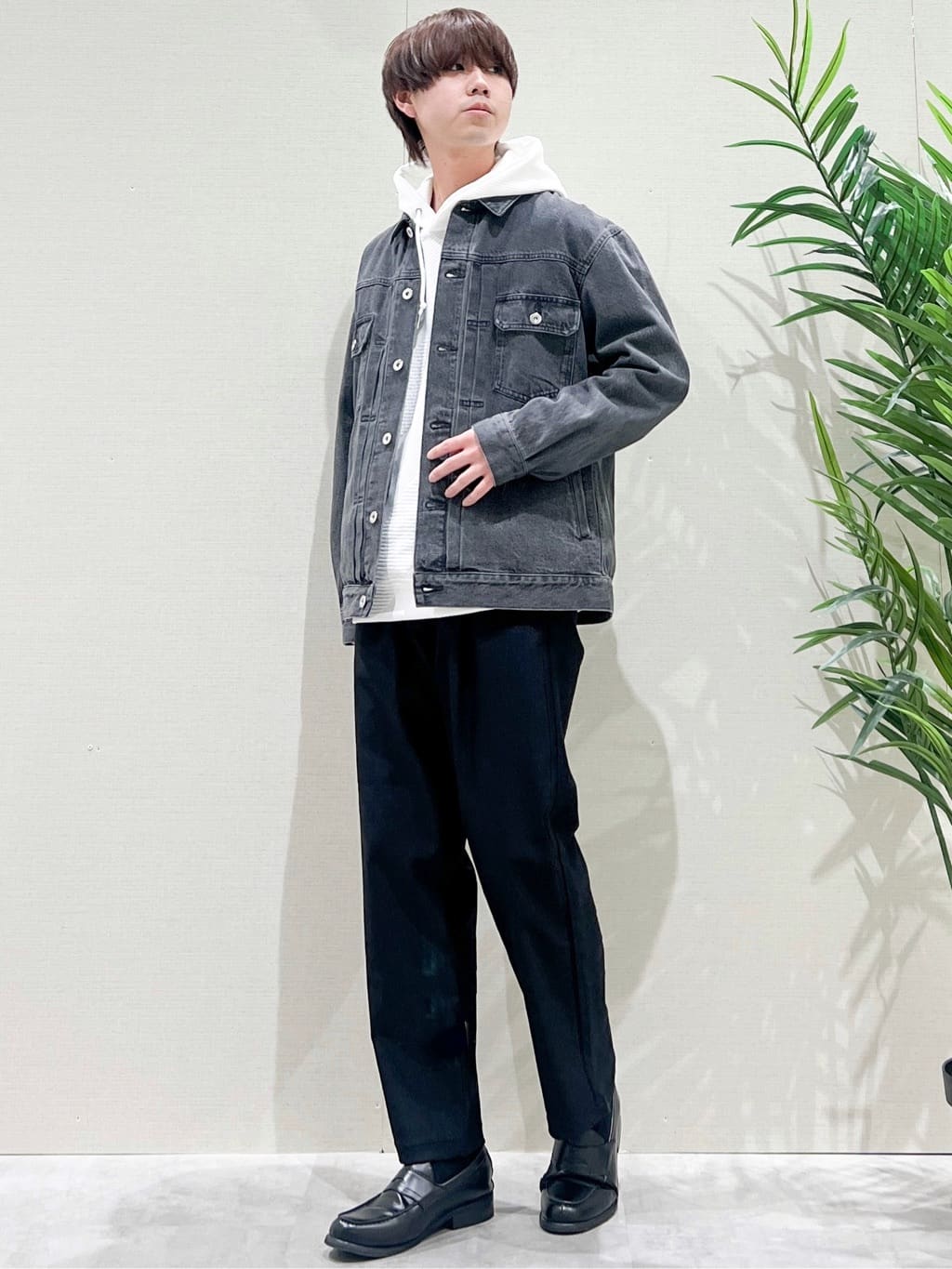 SHI-MAさんの「THE SHOP TK｜【大人にも取り入れやすい】デニムジャケット セットアップ可/洗濯機OK」を使ったコーディネート