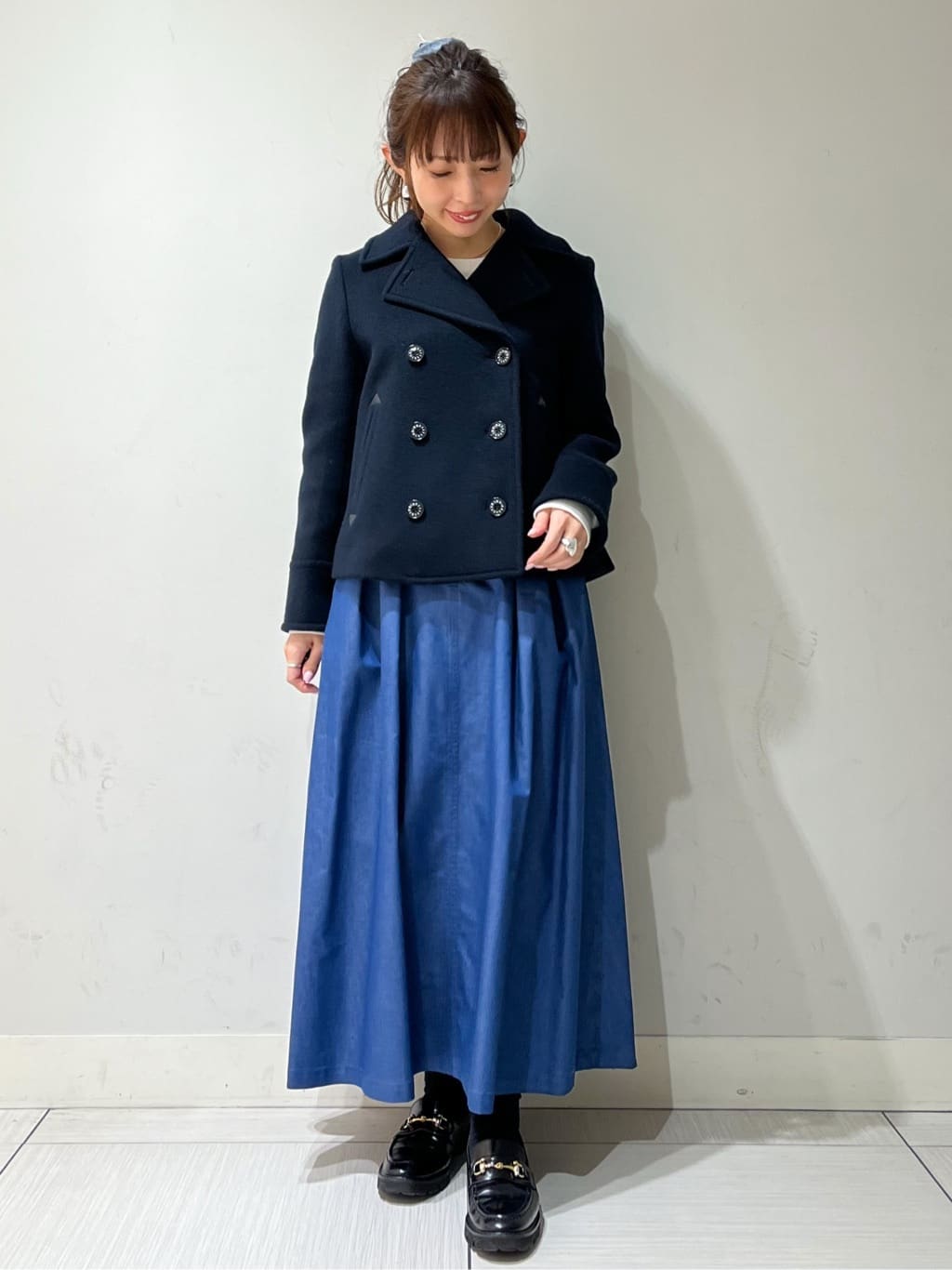 じゅんさんの「DRESSTERIOR｜【接触冷感/吸水速乾】クールタッチ デニムライク タックスカート」を使ったコーディネート