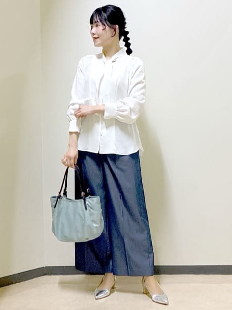  beni_gingerさんの「Reflect｜【レイヤードに◎】ボウタイブラウス」を使ったコーディネート