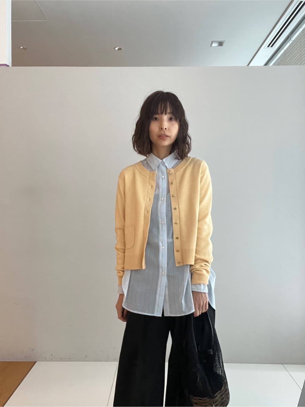 misaさんの「DRESSTERIOR｜◆ウォッシャブルコットンカシミヤカーディガン」を使ったコーディネート