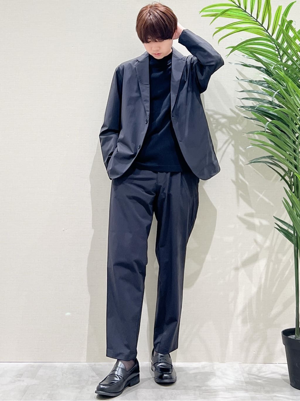 SHI-MAさんの「THE SHOP TK｜《KURO》コーデュラナイロン ジャケット セットアップ可／防シワ／撥水／ストレッチ」を使ったコーディネート