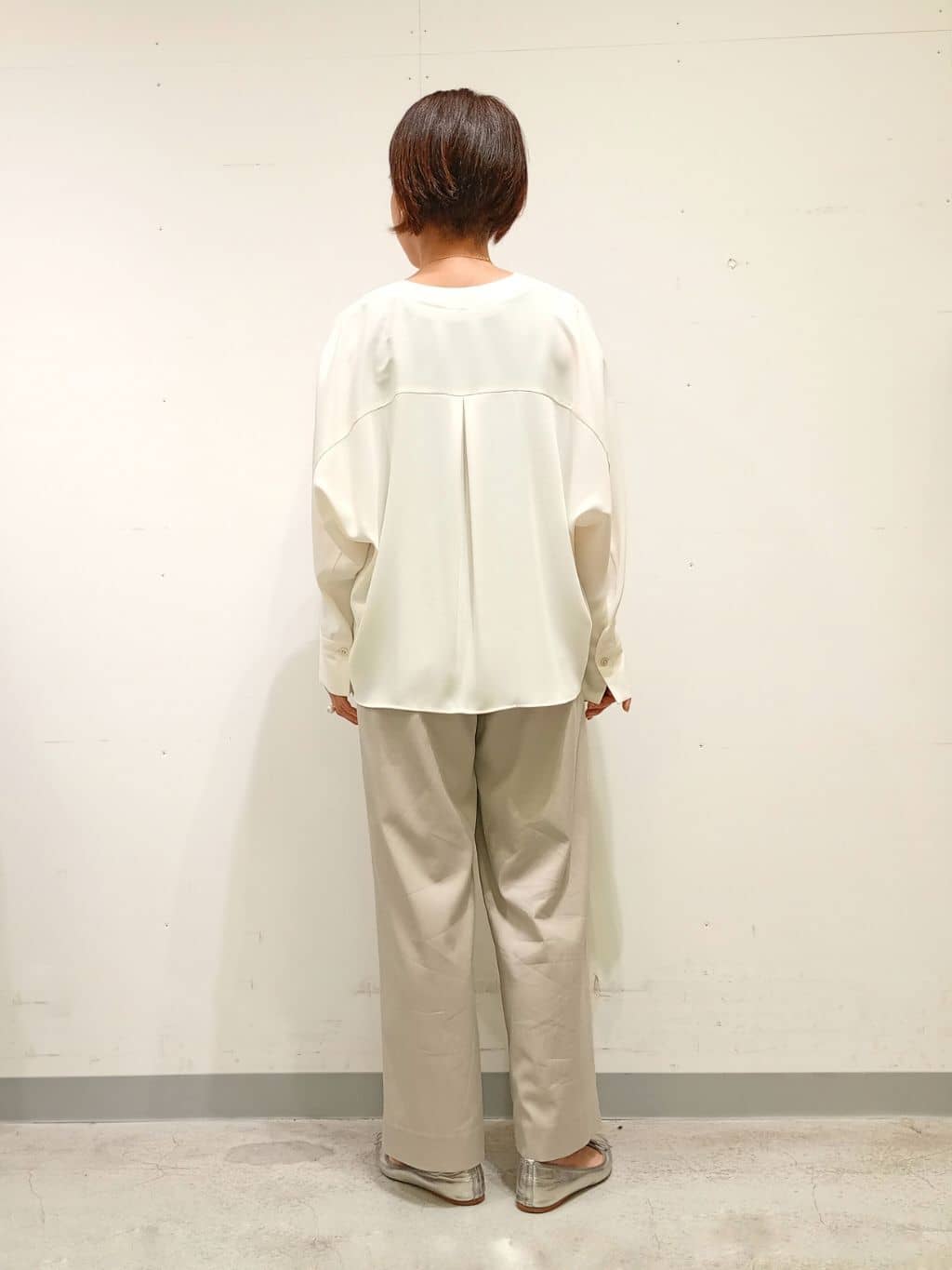 Kさんの「INDIVI｜【褒められパンツ／洗える／ウエストゴム】ワイドタックパンツ」を使ったコーディネート