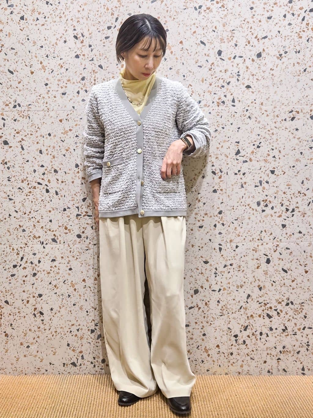 yoshimiさんの「OPAQUE.CLIP｜シアーハイネックトップス【洗濯機OK】」を使ったコーディネート