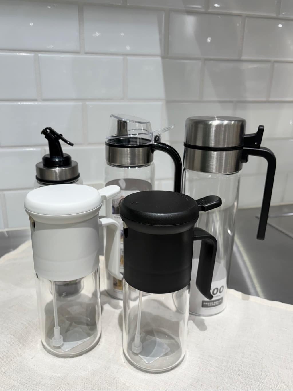 muuさんの「212 KITCHEN STORE｜耐熱ガラスオイル＆ドレッシングボトル M ＜atomico アトミコ＞」を使ったコーディネート