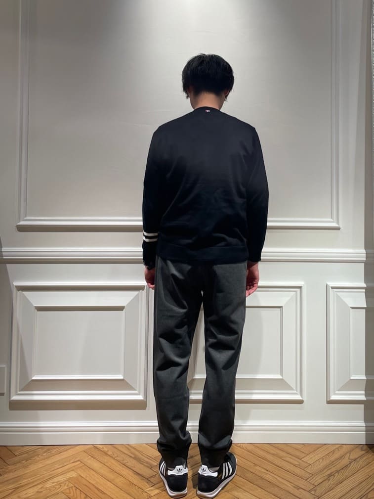 橋本さんの「DRESSTERIOR｜コンフォータブル ジョガーパンツ」を使ったコーディネート