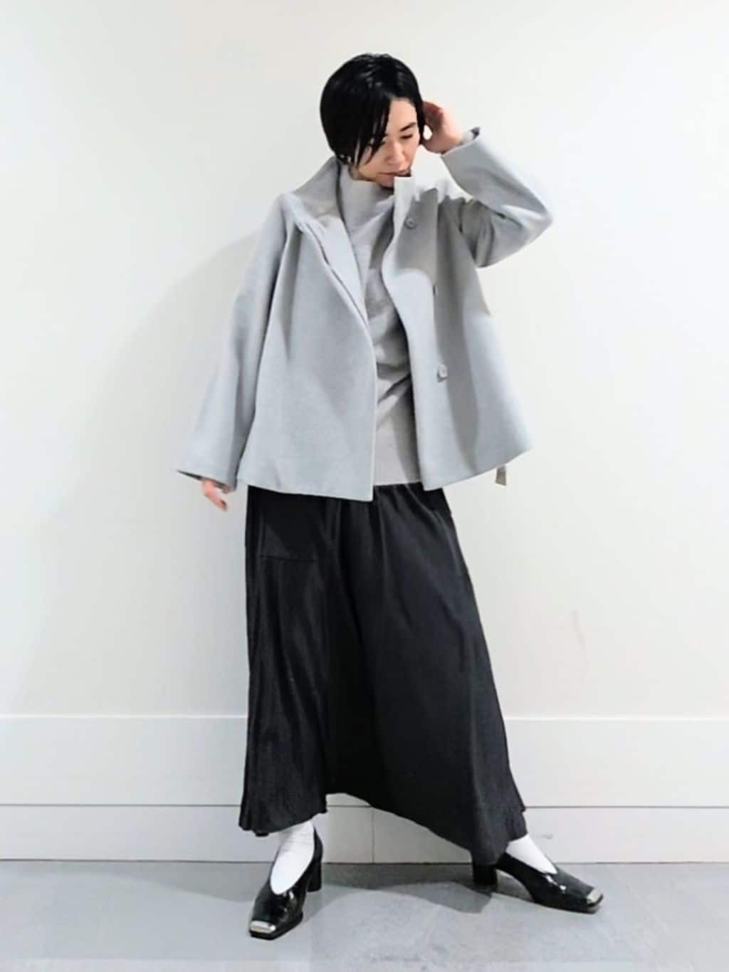 ミズタさんの「UNTITLED｜【着回しが効く／オンオフアウター】ウールショートコート」を使ったコーディネート