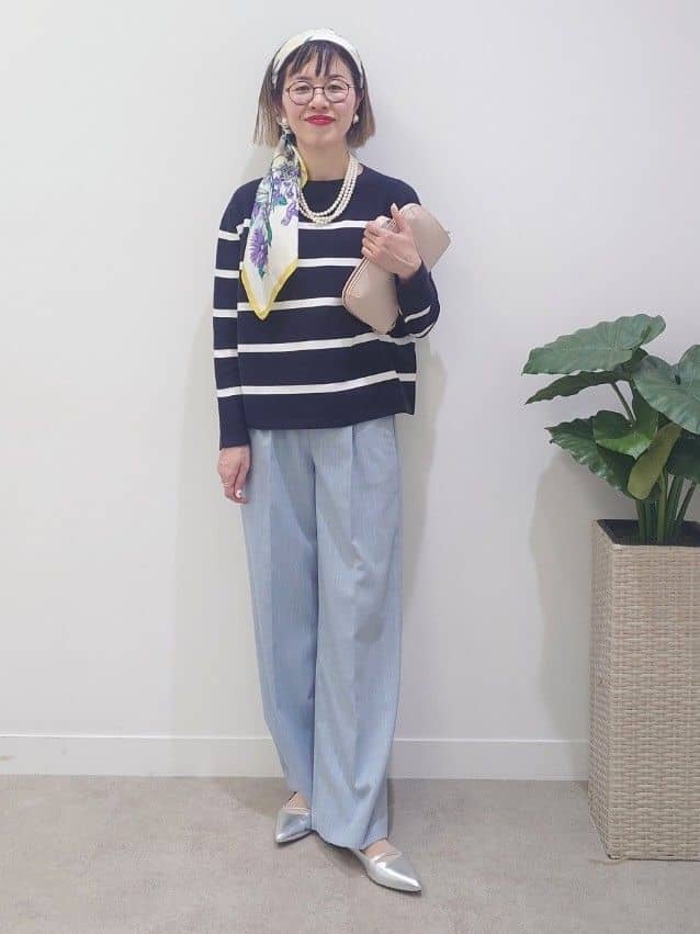 MUTSUKOさんの「UNTITLED｜【洗える/後ろウエストゴム】シャンブレーワイドパンツ」を使ったコーディネート