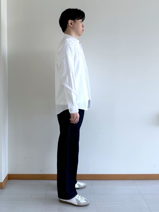 イッシーさんの「TAKEO KIKUCHI｜【BOWLER HAT LABEL】ボーラーハットウォーカー刺繍 ボタンダウンシャツ」を使ったコーディネート