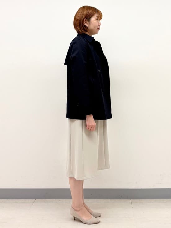 まいこさんの「INDIVI｜【花粉付着防止／撥水／UVケア】名品トレンチコート」を使ったコーディネート