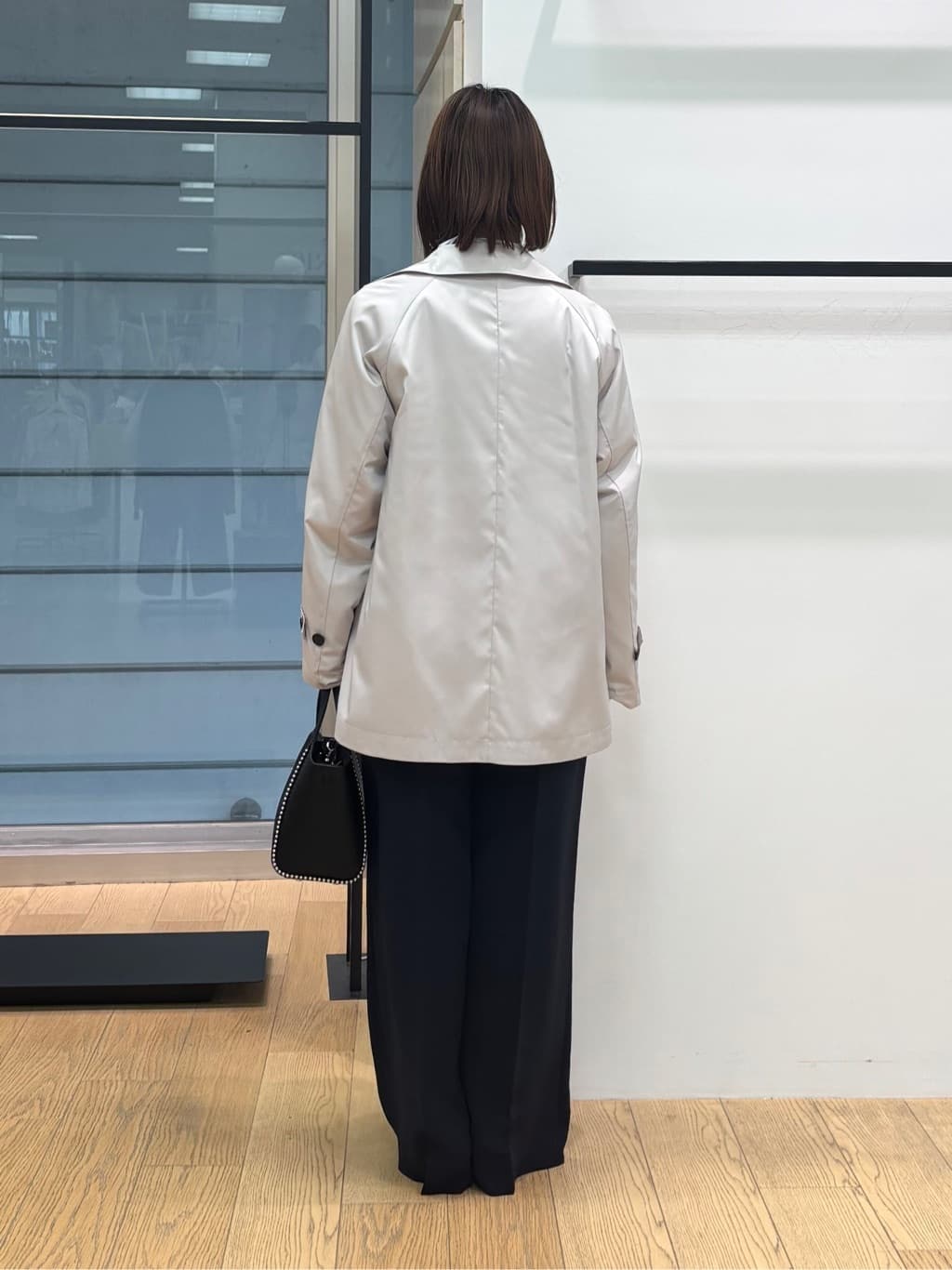 asamiさんの「INDIVI｜【洗える／キレイ色】体型カバー無縫製ニット」を使ったコーディネート