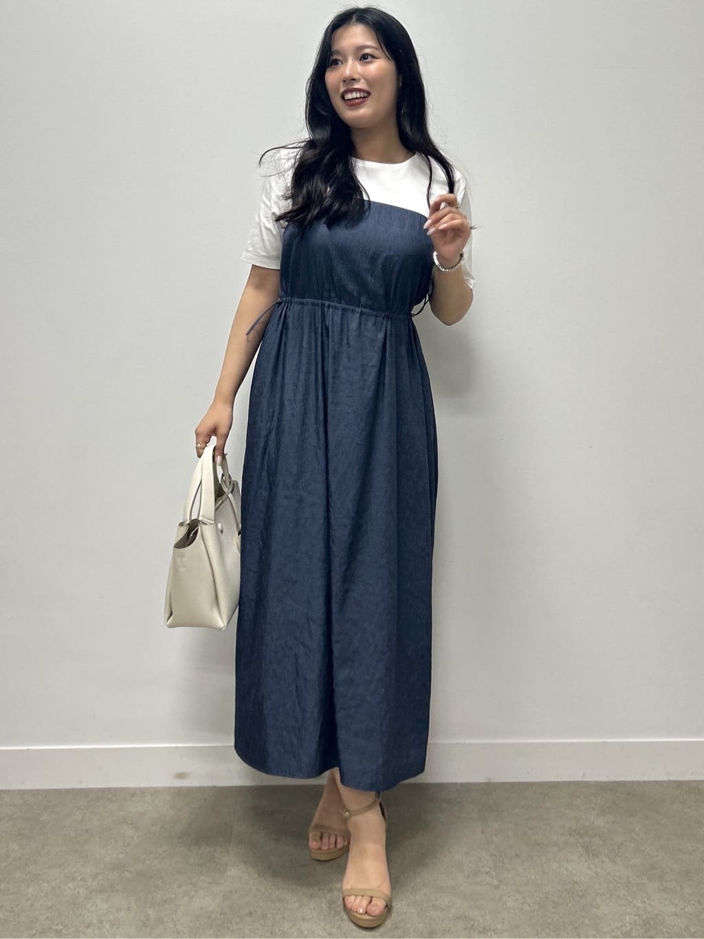 Momokaさんの「COUP DE CHANCE｜【手洗い可】異素材ドッキングワンピース」を使ったコーディネート