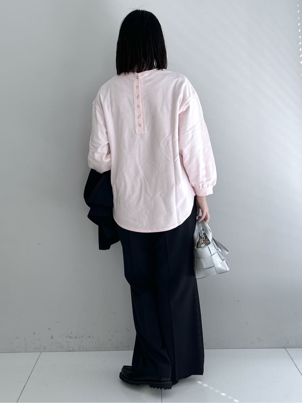 Hirokaさんの「Dessin｜【360度可愛い・洗える】バックヘンリーカットソー」を使ったコーディネート