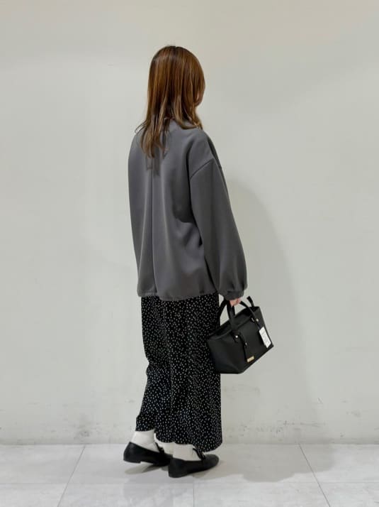 kyokaさんの「UNTITLED｜【セットアップ可/後ろウエストゴム】ランダムドットスカート」を使ったコーディネート