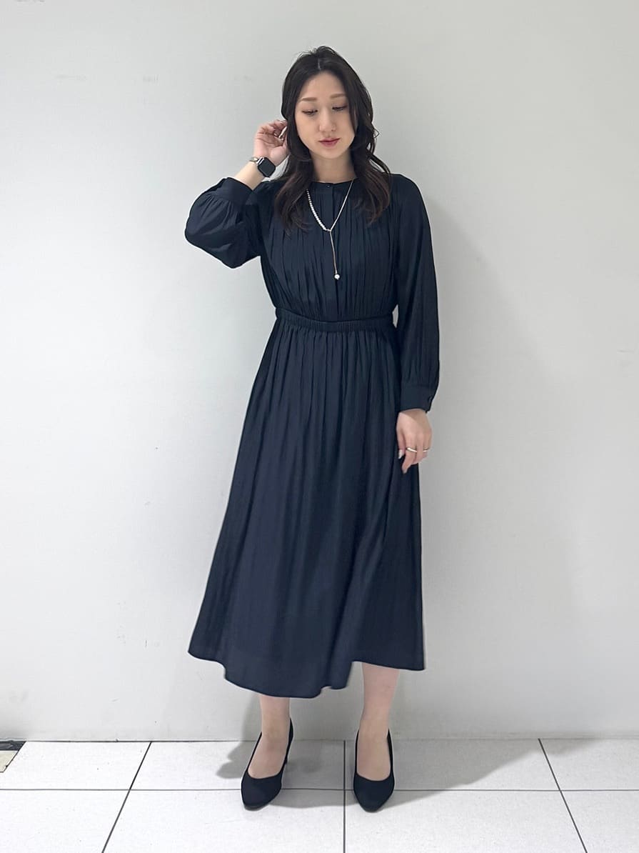 そんさんの「INDIVI｜【撥水／UVケア／2WAY】超軽量ライナー付ライトトレンチコート」を使ったコーディネート