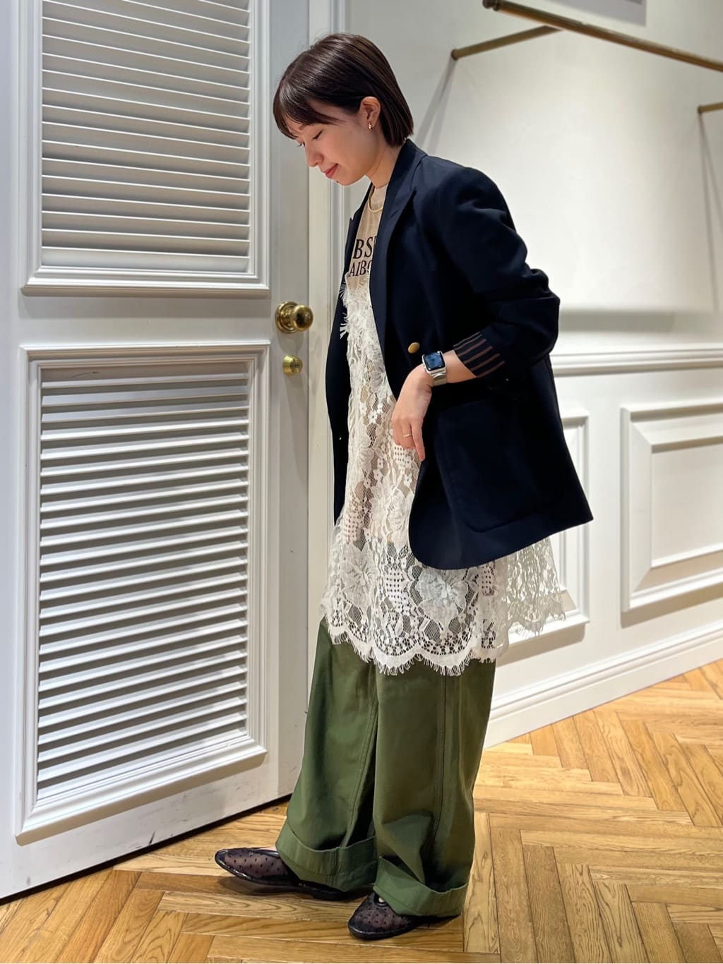 つじ まこさんの「DRESSTERIOR｜コンフォート ダブルブレザー」を使ったコーディネート