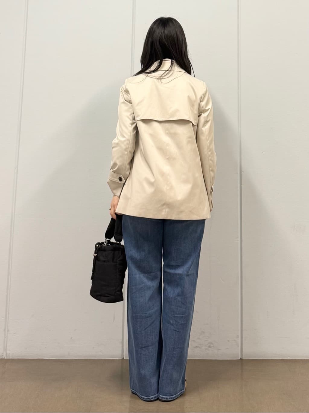 mizukiさんの「INDIVI｜【花粉付着防止／撥水／UVケア】名品トレンチコート」を使ったコーディネート