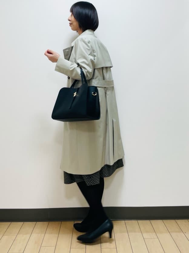 Riiさんの「Reflect｜【通勤/お出かけ◎】ジオメプリントクラシカルワンピース」を使ったコーディネート