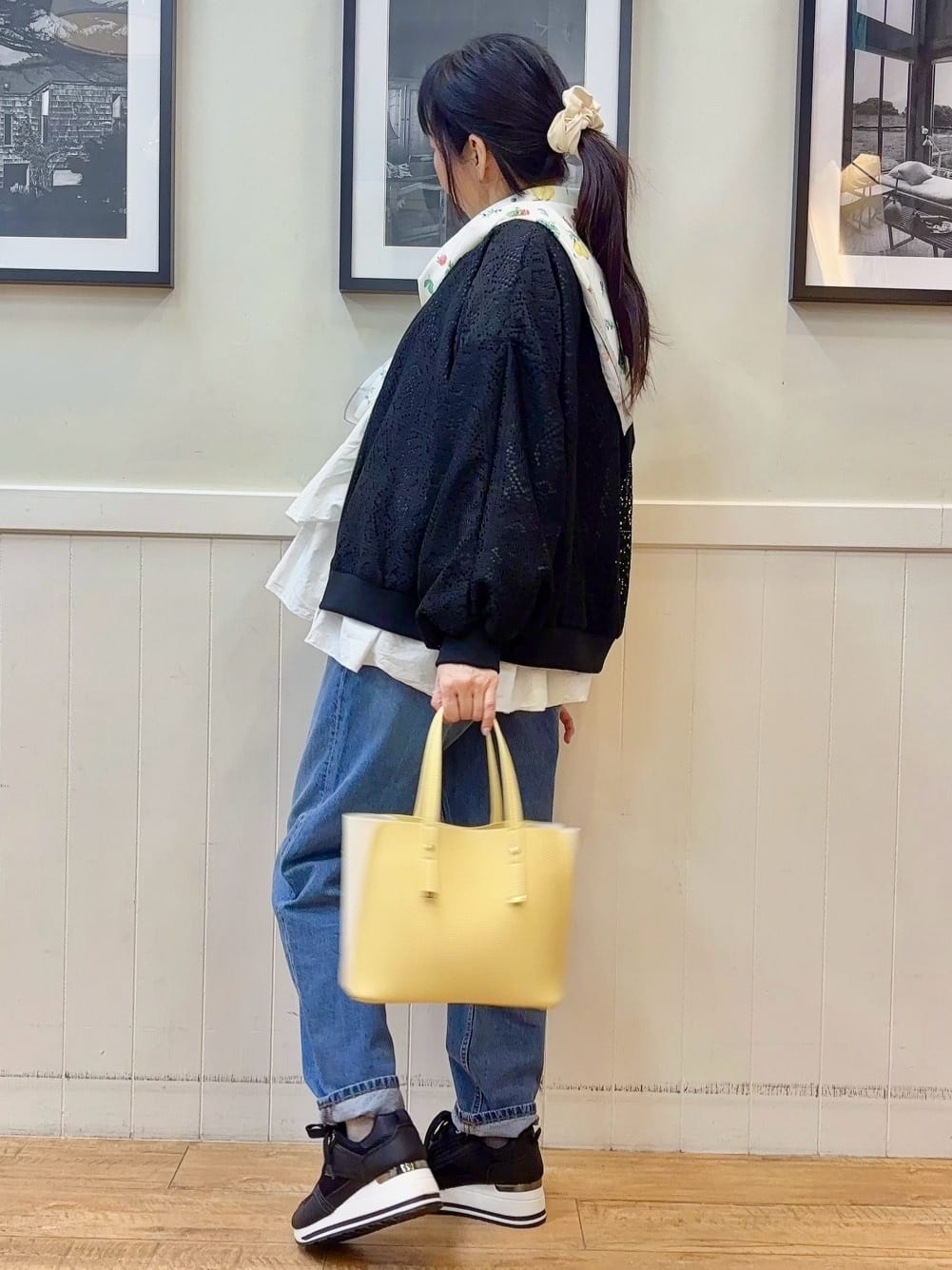 ゆうさんの「SHOO･LA･RUE｜ちょうどいい華やかさ　ふんわりレースブルゾン」を使ったコーディネート