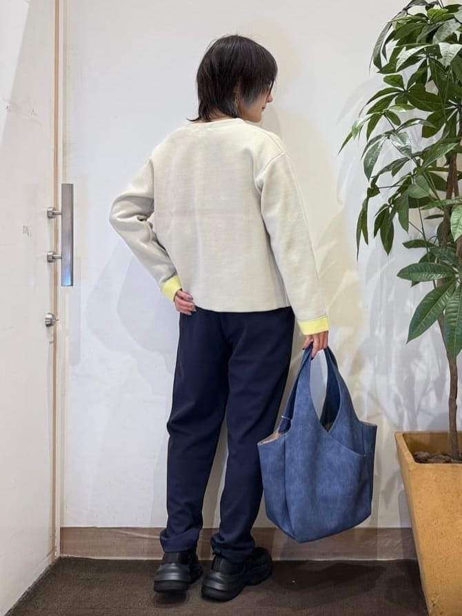 misakiさんの「SHOO･LA･RUE｜【洗濯機可/S-LL】品良くきまる 配色カーディガン」を使ったコーディネート
