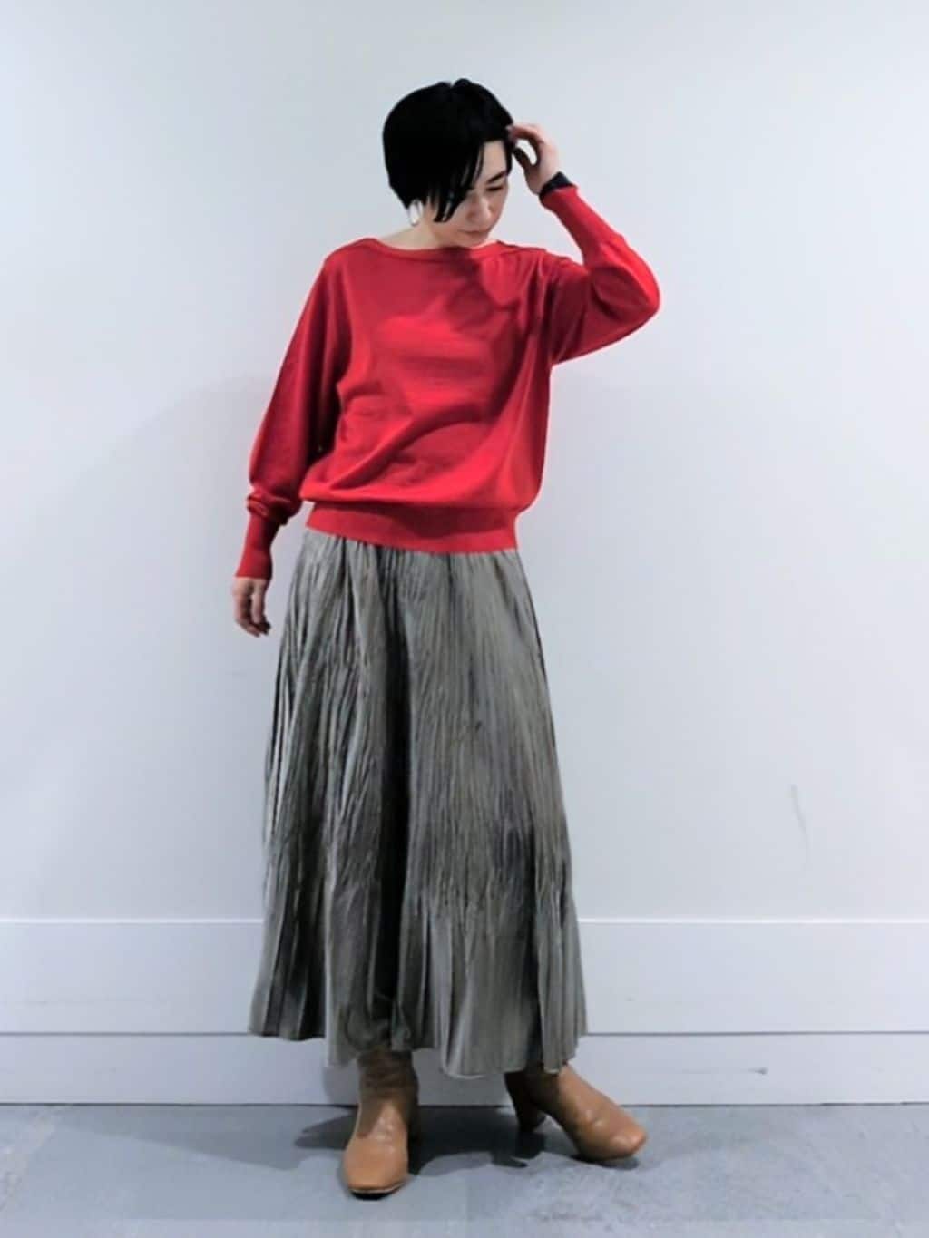 ミズタさんの「UNTITLED｜【アンサンブル可/洗える】シルクウールカシミヤ ドルマンスリーブニット」を使ったコーディネート