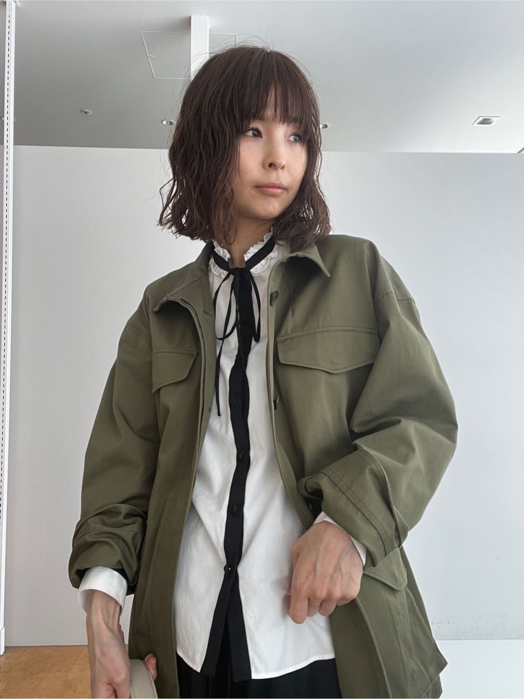 misaさんの「DRESSTERIOR｜【ウォッシャブル】コンパクトコットンミリタリーブルゾン」を使ったコーディネート