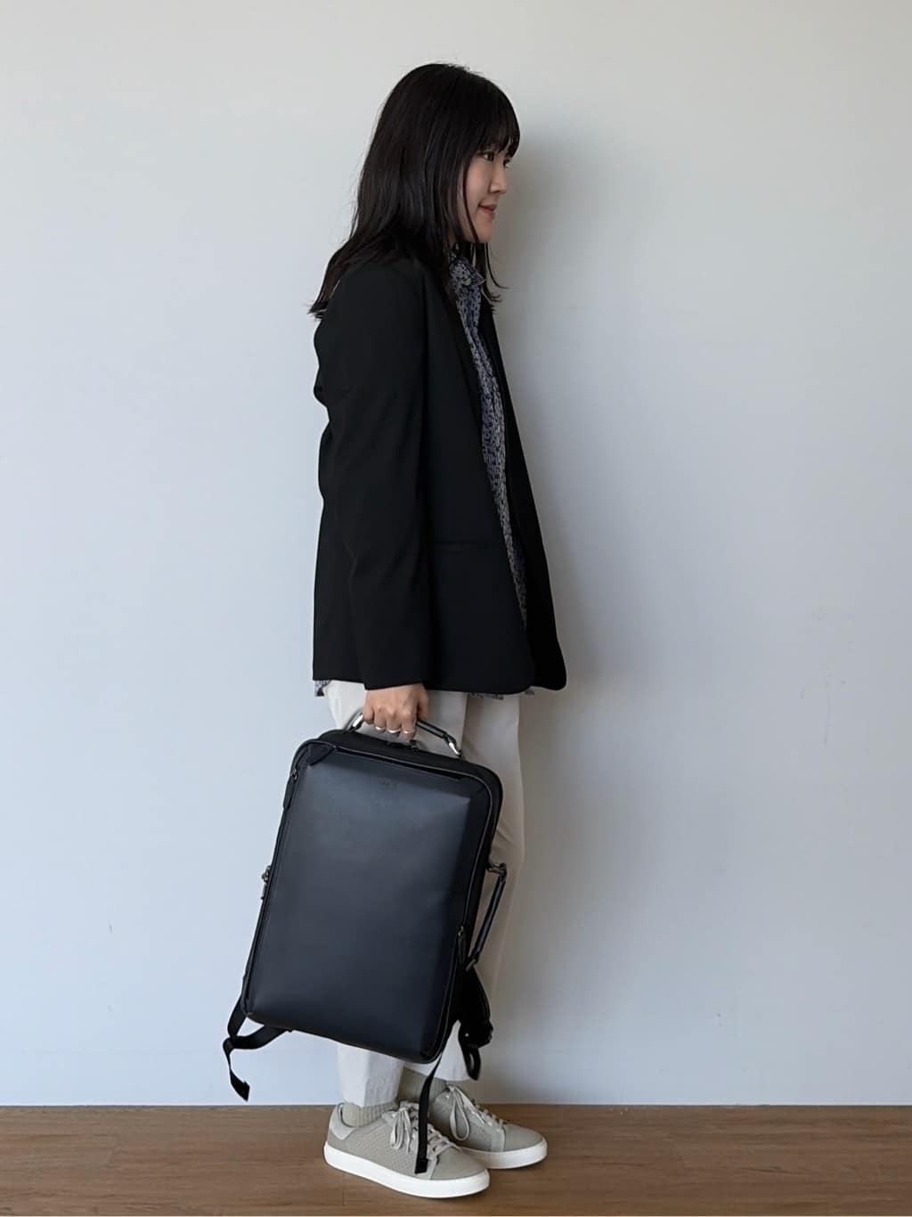 Akutagawaさんの「TAKEO KIKUCHI｜播州 ドビーストライプ フラワーシャツ」を使ったコーディネート