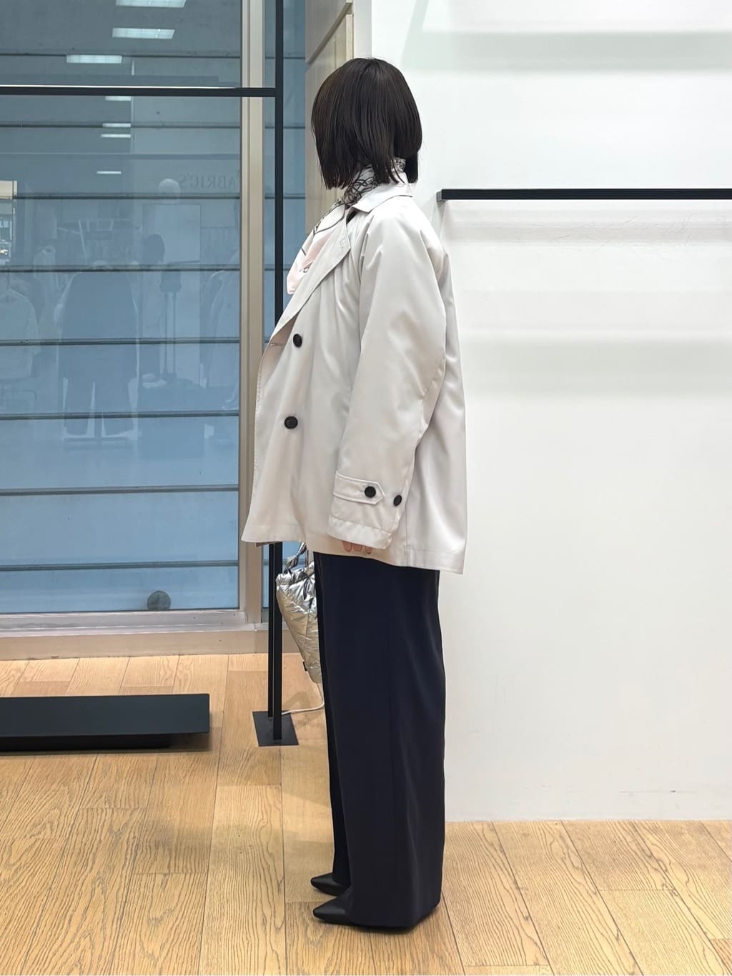 asamiさんの「INDIVI｜【褒められパンツ／洗える／ウエストゴム】ワイドタックパンツ」を使ったコーディネート
