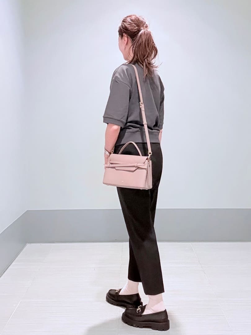 Yamaさんの「DRESSTERIOR｜【セットアップ可/ウォッシャブル】ストレッチ裏毛ハーフスリーブプルオーバー」を使ったコーディネート