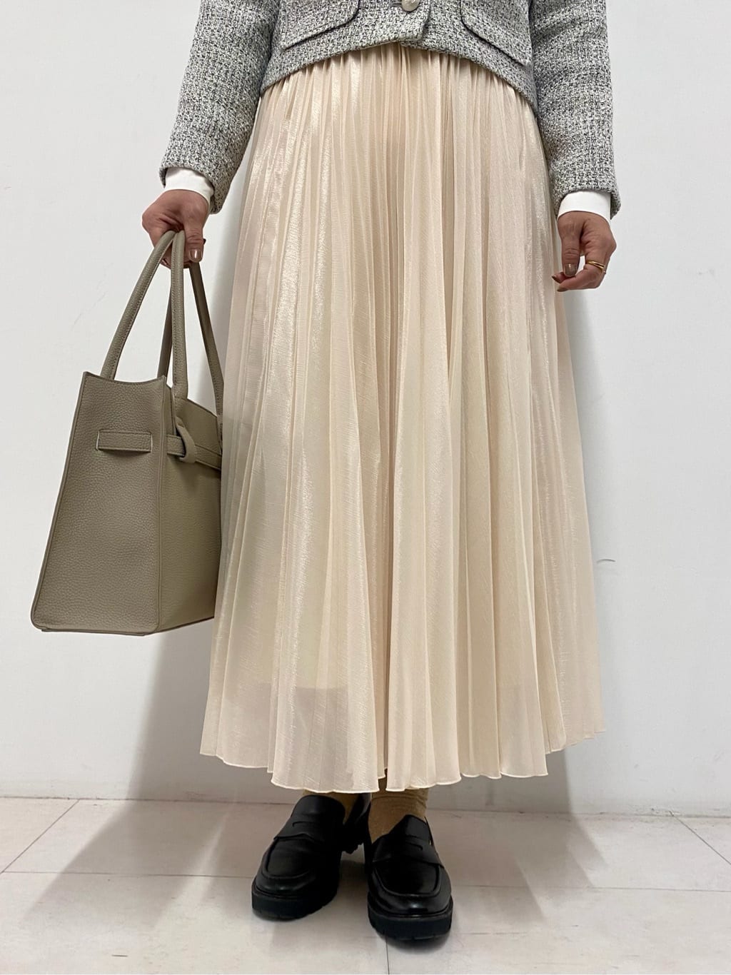 Sawaguchiさんの「DRESSTERIOR｜【ウォッシャブル/通勤】スタンドフリル ブラウス」を使ったコーディネート