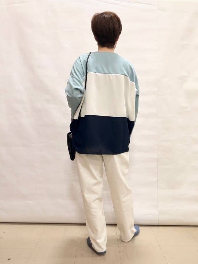 なっちゃんさんの「SHOO･LA･RUE｜【SHOO・LA・RUE DENIM】大人のきれいめカジュアルに デニムテーパードパンツ」を使ったコーディネート