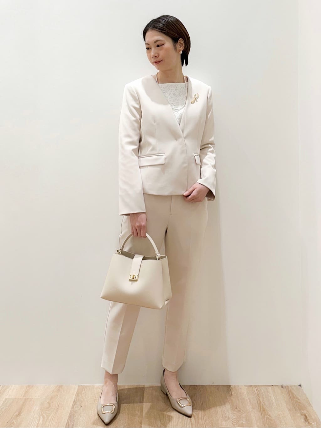 yurieさんの「OPAQUE.CLIP｜《通勤対応》レースブラウス【洗濯機OK】」を使ったコーディネート