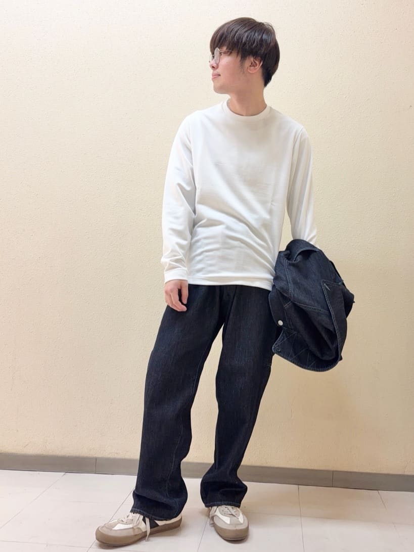 nerさんの「TAKEO KIKUCHI｜【BOWLER HAT LABEL】エクスプローラー デニムパンツ」を使ったコーディネート
