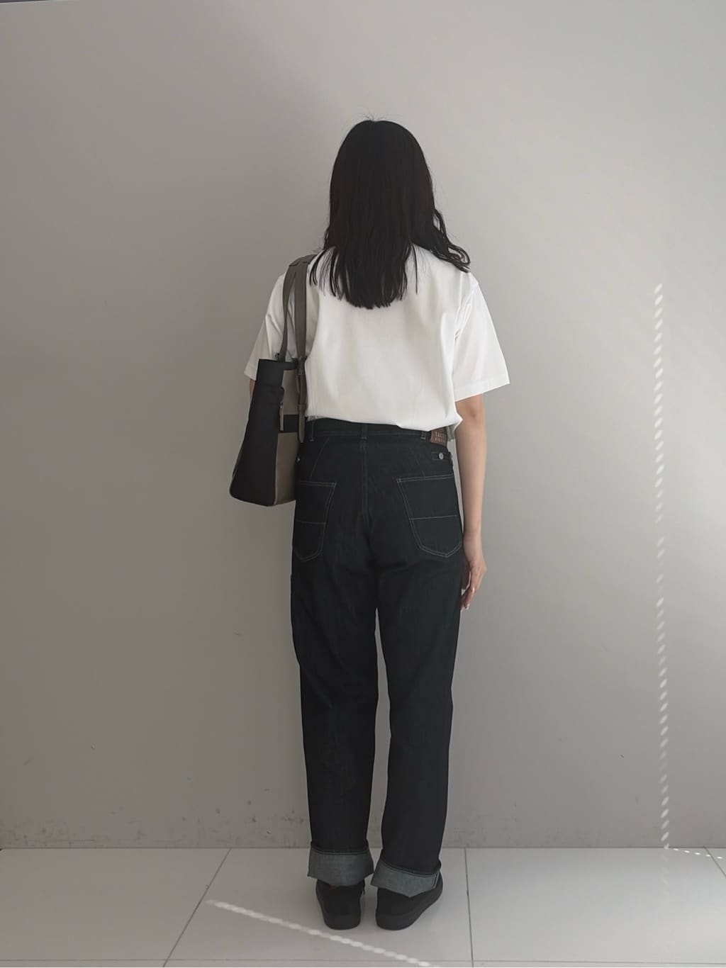 Akutagawaさんの「TAKEO KIKUCHI｜マラケシュ フォト Tシャツ」を使ったコーディネート