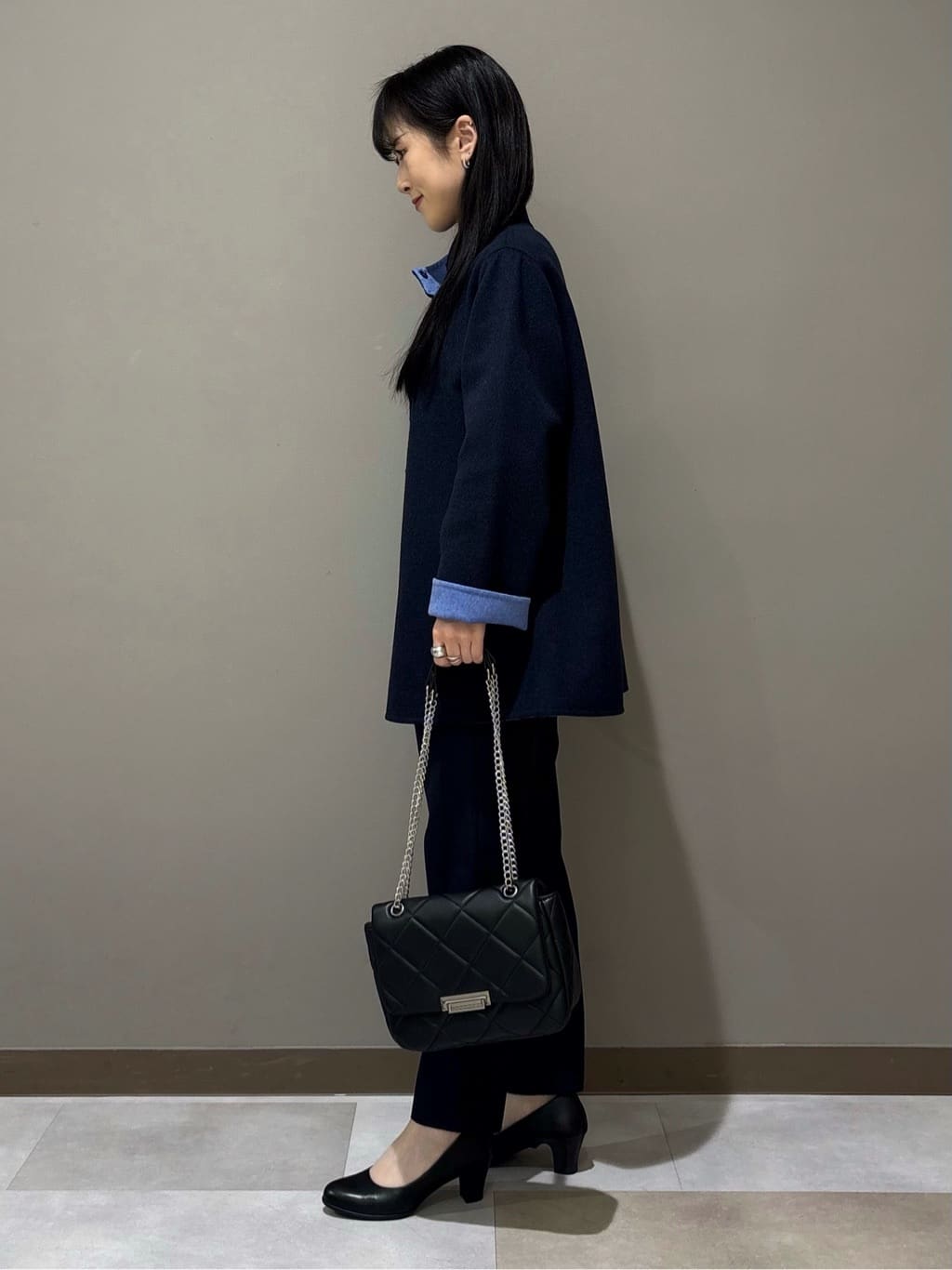 KEIKOさんの「INDIVI｜【配色デザイン／ミドル丈】ウールリバー テントラインコート」を使ったコーディネート