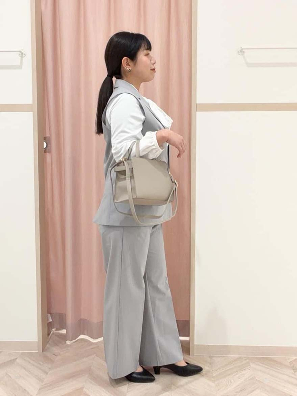 まちゃんなちゃんさんの「SHOO･LA･RUE｜【セットアップ可/S-LL/洗濯機可】サッと羽織ってこなれ見え ダブルブレストジレ」を使ったコーディネート