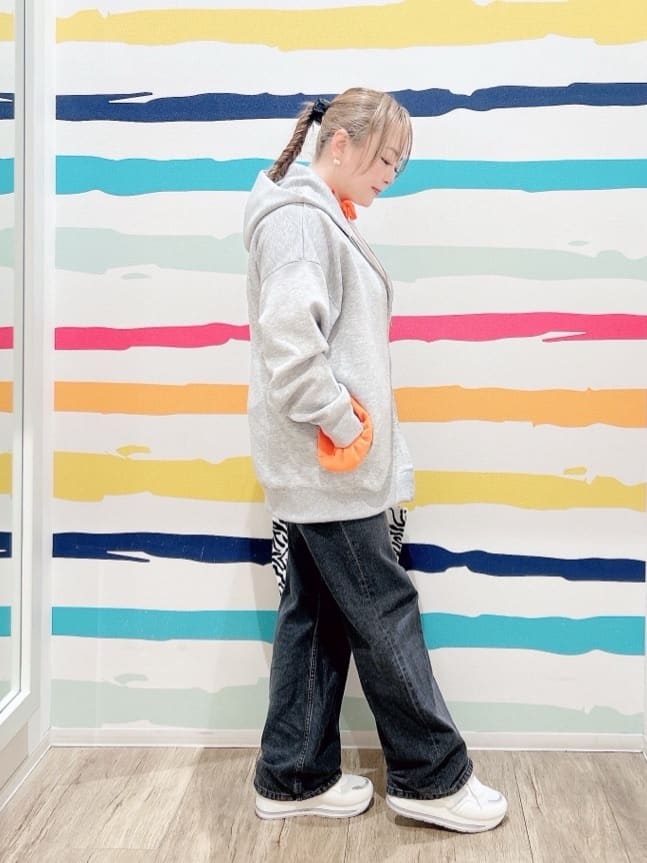 Peeさんの「SHOO･LA･RUE｜【洗濯機可/S-LL】ほどよいゆとりの もちっとやわらかリブニット」を使ったコーディネート