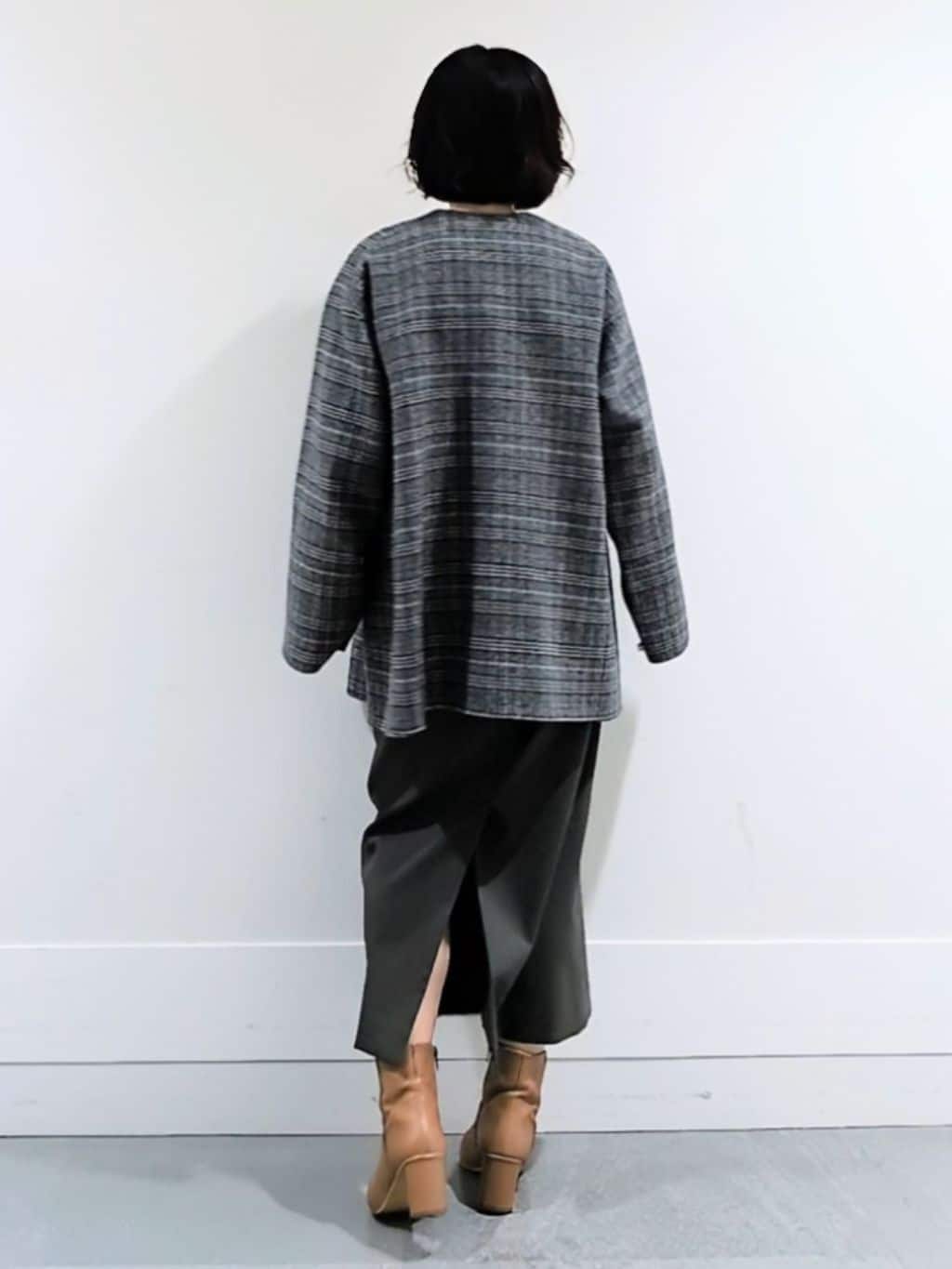 ミズタさんの「UNTITLED｜【ミディ丈/軽やか】セミラグランリバー コート」を使ったコーディネート