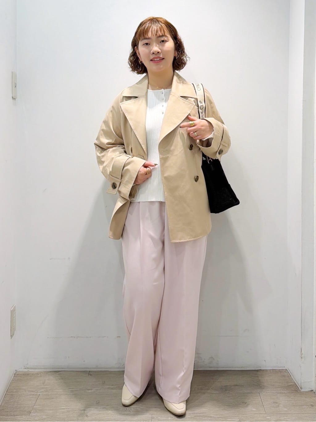 sumicaさんの「OPAQUE.CLIP｜ミドルトレンチコート【洗濯機OK】」を使ったコーディネート