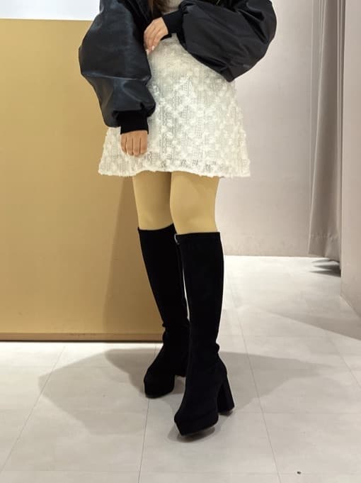 neinaさんの「ESPERANZA｜ゆる傾斜ロングブーツ」を使ったコーディネート