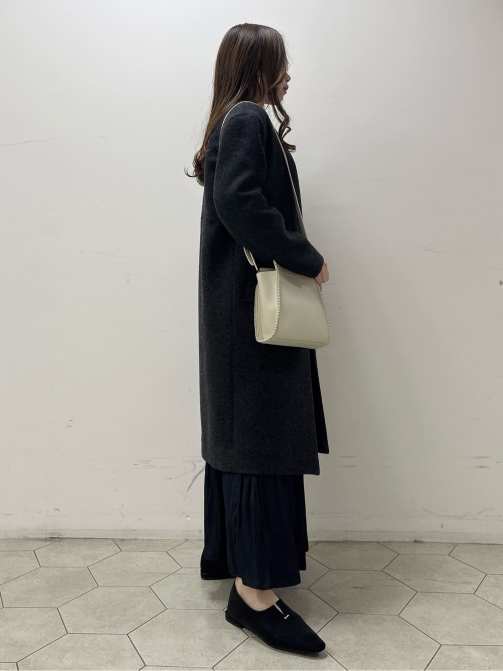 kahoさんの「INDIVI｜【軽量／ウール混】ライトフォルム ロングコート」を使ったコーディネート