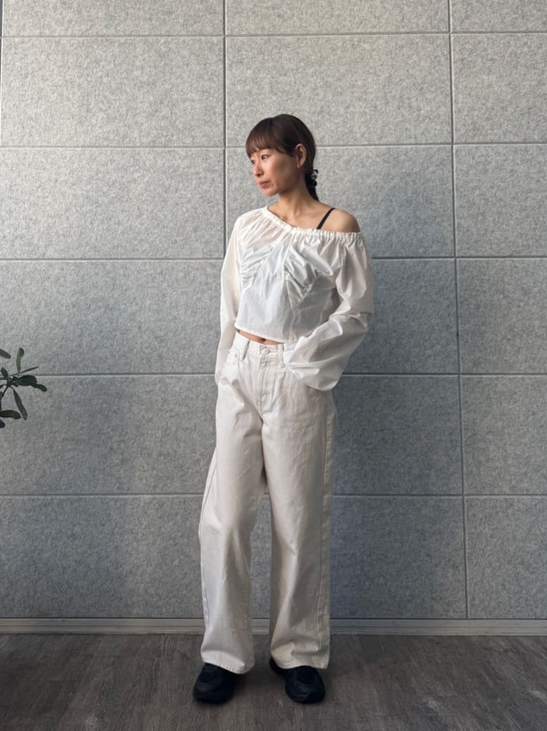 designer yukaさんの「CODE A｜belle gather blouse」を使ったコーディネート