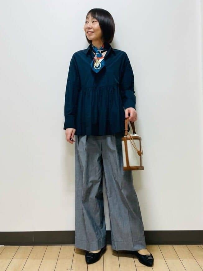 Riiさんの「Reflect｜【レイヤードにおすすめ◎】ペプラムデザインシャツ」を使ったコーディネート