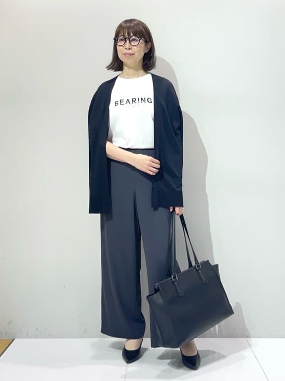 murayamaさんの「INDIVI｜【接触冷感／透湿／着る日傘】イージーワイドパンツ」を使ったコーディネート