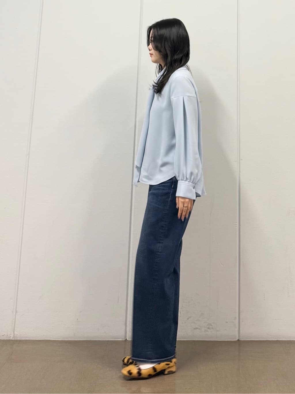 mizukiさんの「INDIVI｜【名品／撥水／抗菌防臭】ショート丈リサイクルダウンコート」を使ったコーディネート