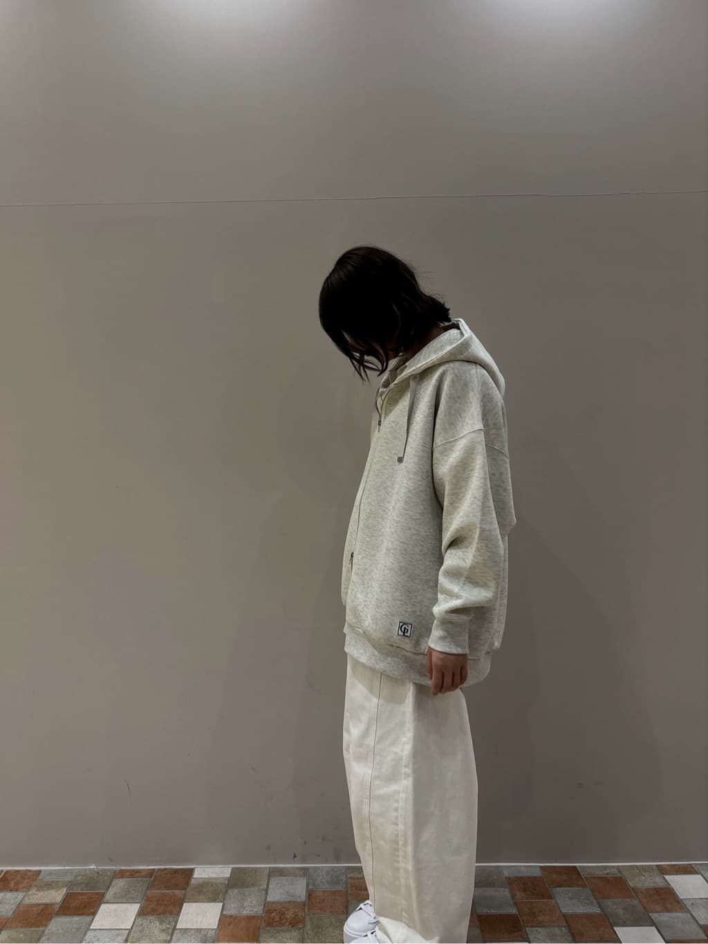 みゆさんの「INDIVI｜エアーダンボールパーカー」を使ったコーディネート
