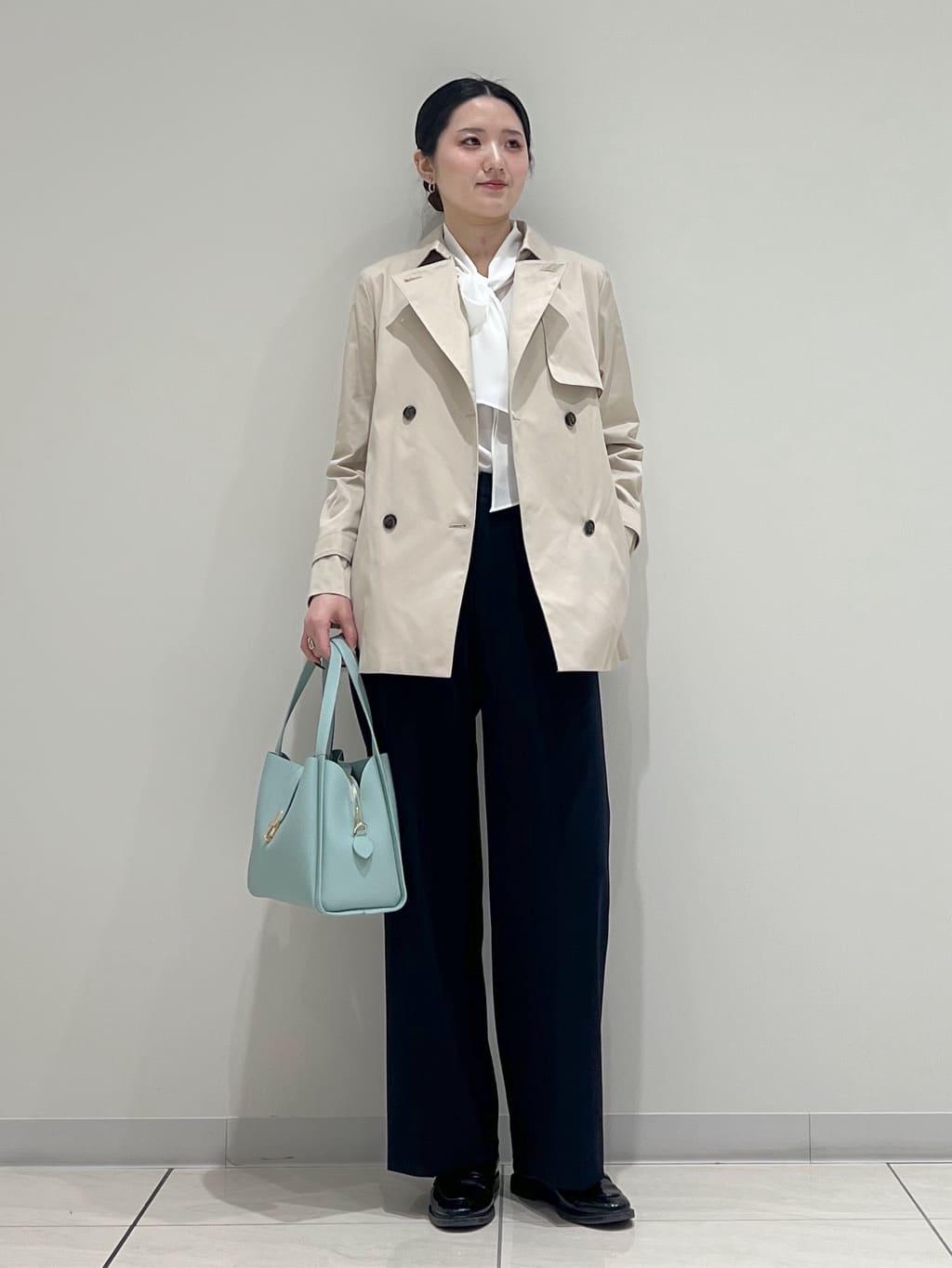 T.Kさんの「INDIVI｜【洗える】ジョーゼットボウタイブラウス」を使ったコーディネート